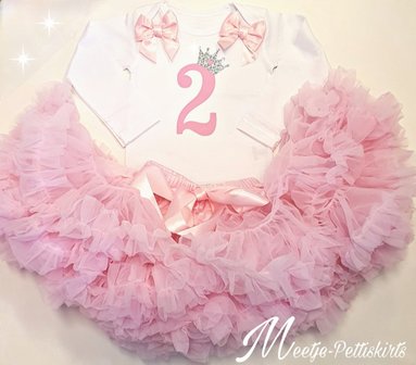 Verjaardag set luxe petticoat 1 tm 8 jaar Roze 